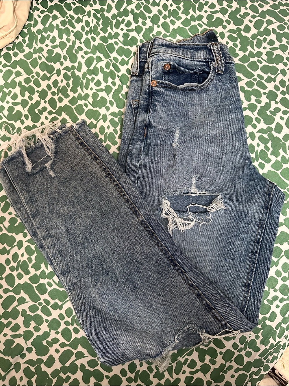 Aeropostale Light Blue Distressed Straight Leg Jeans